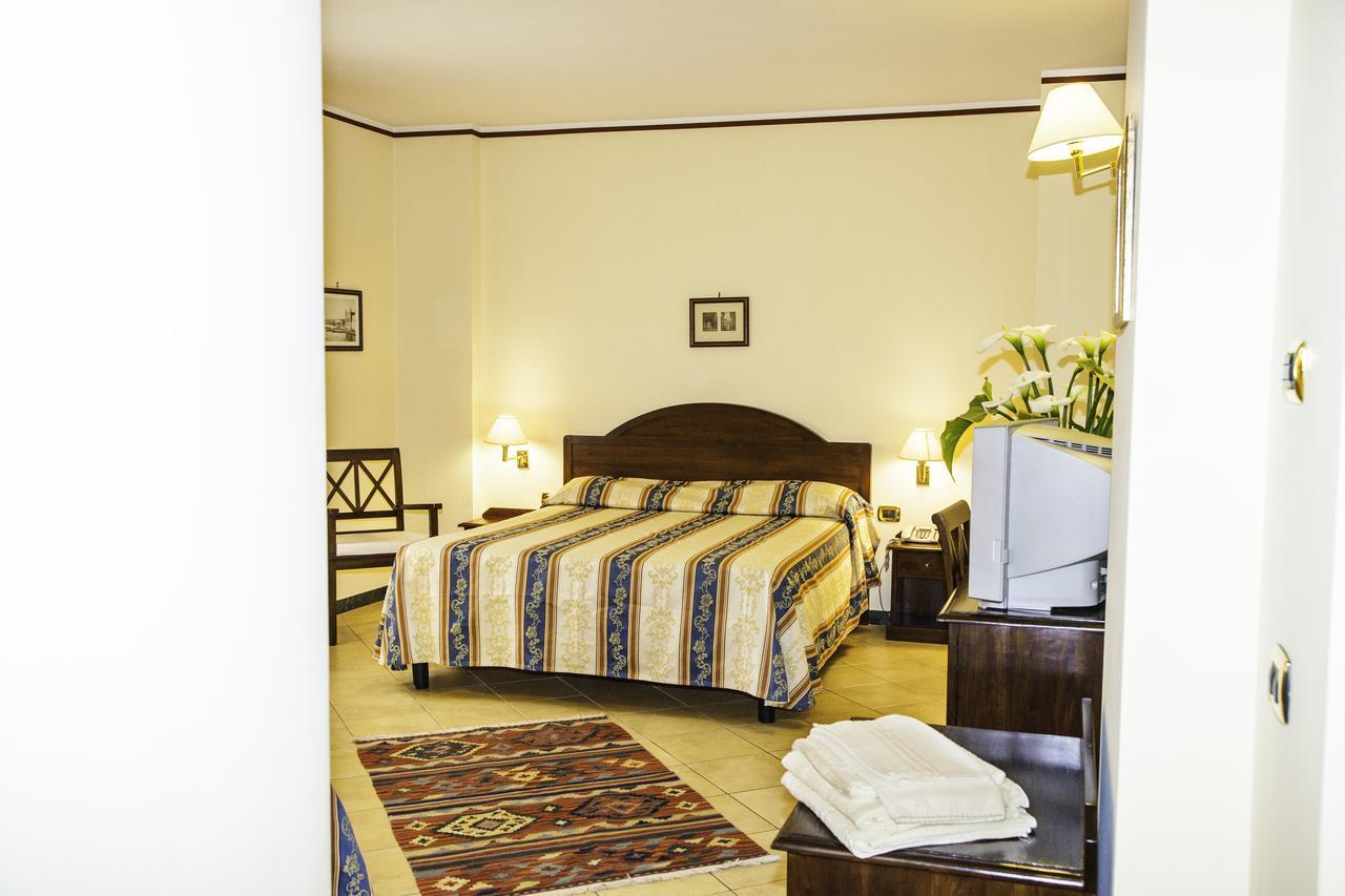 Guglielmo II Apartment Монреале Екстериор снимка