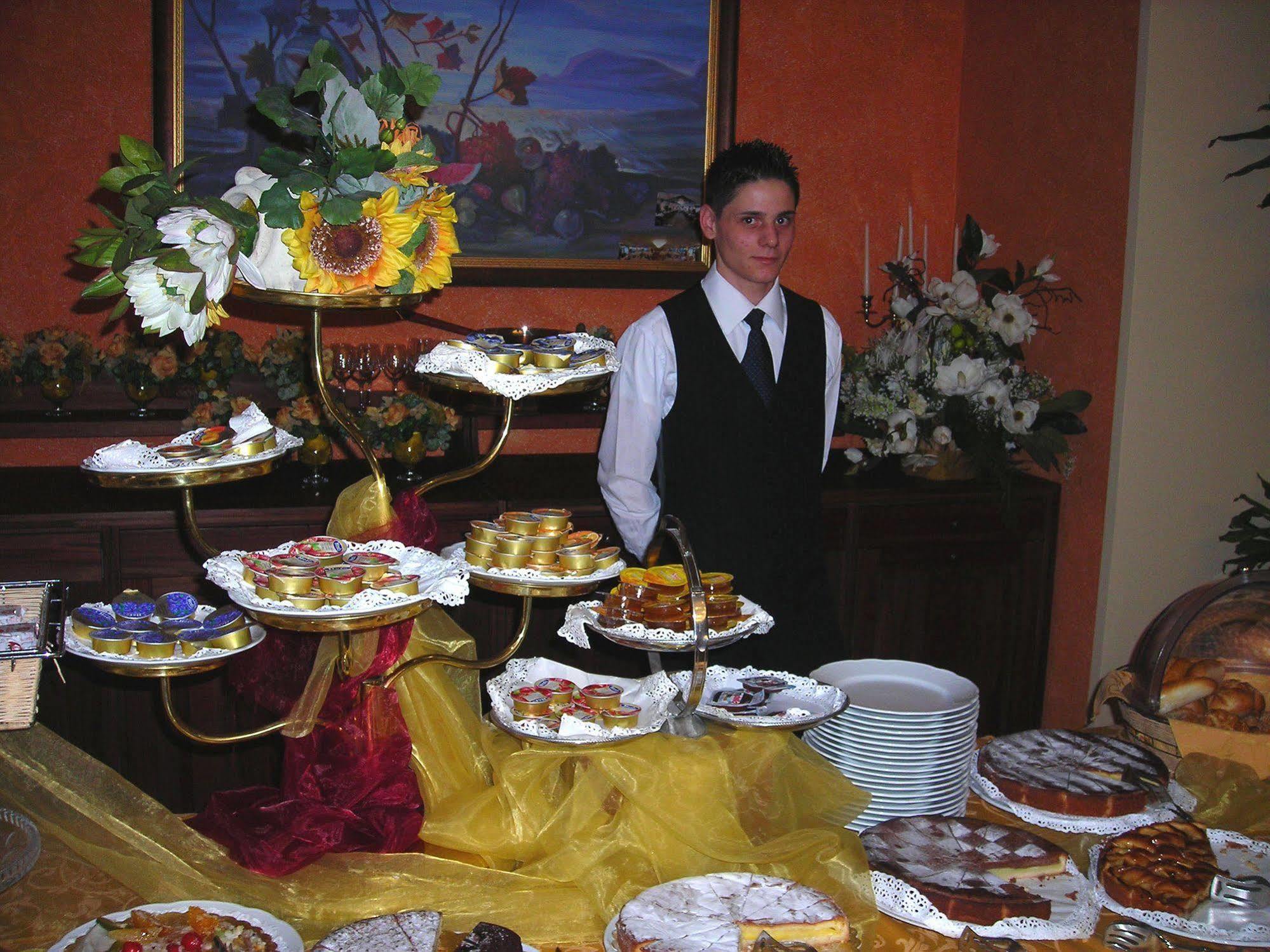 Guglielmo II Apartment Монреале Екстериор снимка